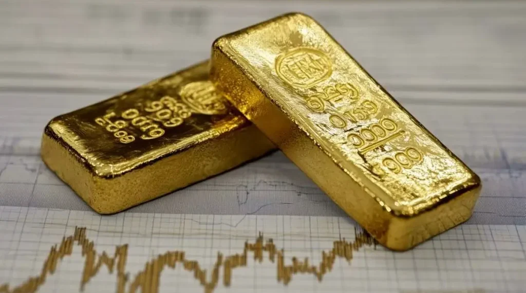 طلای جهانی به قله نزدیک شد