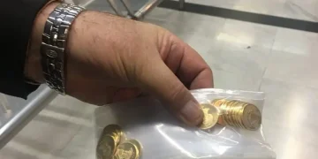 نقش پنهان پیش فروش سکه در جذب نقدینگی/حراج سکه؛ ابزار کنترل نرم بازار طلا و سکه توسط بانک مرکزی
