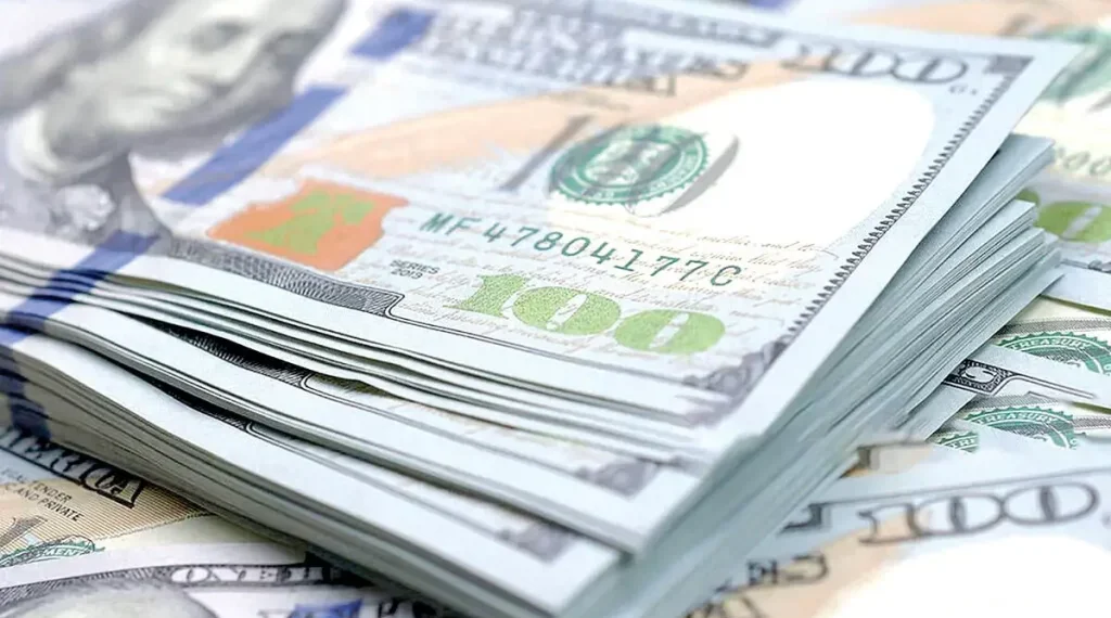 قیمت دلار حباب دارد