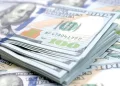 قیمت دلار حباب دارد