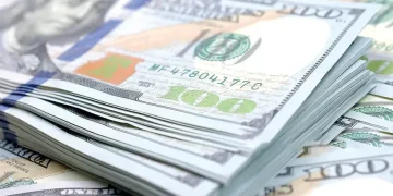 قیمت دلار حباب دارد