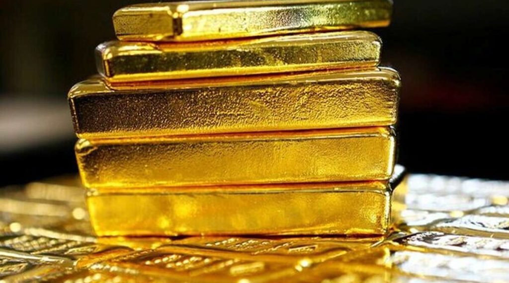 پیش‌بینی یک اقتصاددان: طلا قبل از جهش، تا ۳,۵۰۰ دلار می‌ریزد